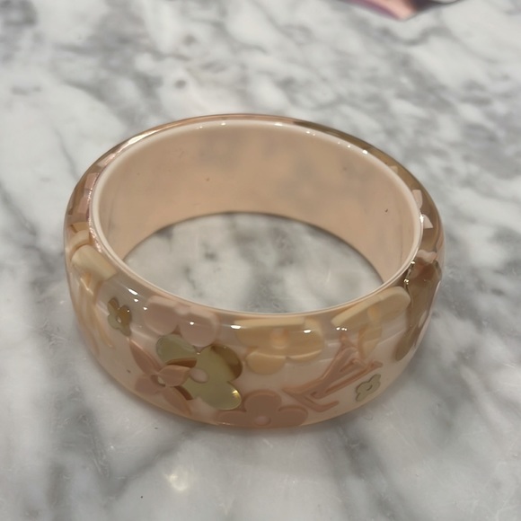 Louis Vuitton Inlay Lucite Logo Pink Bangle - Picture 2 of 9